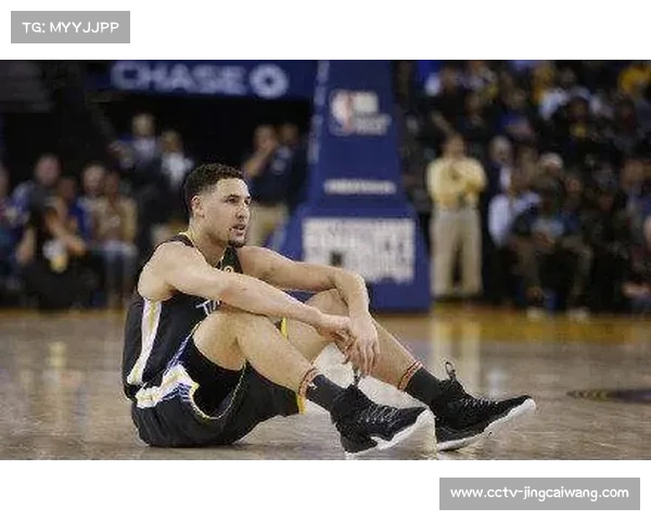 克莱·汤普森受伤，具体情况进一步检查中